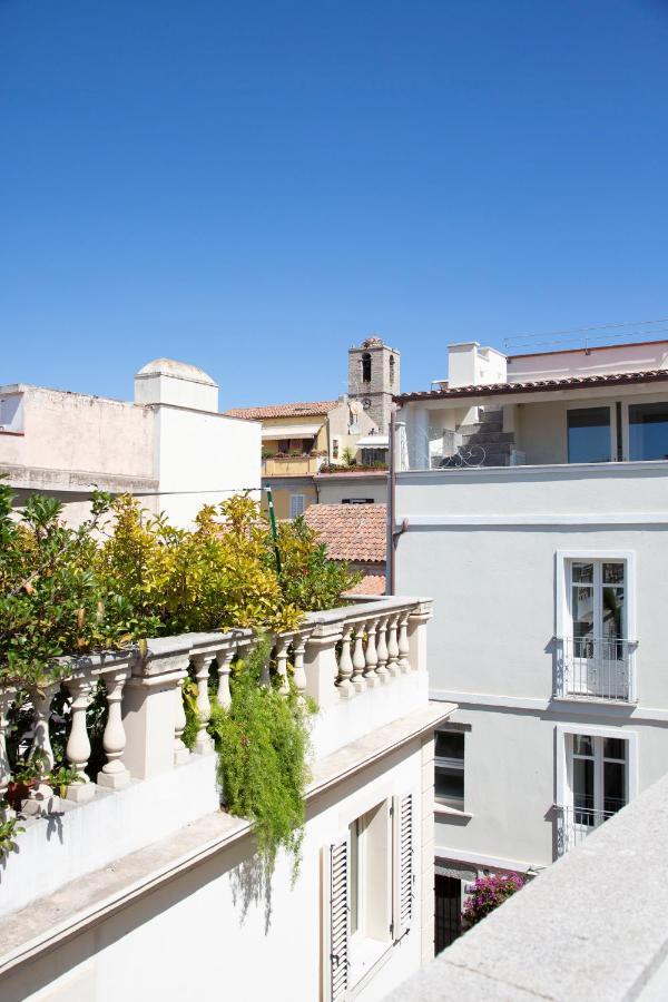Reef Suites Olbia Ngoại thất bức ảnh