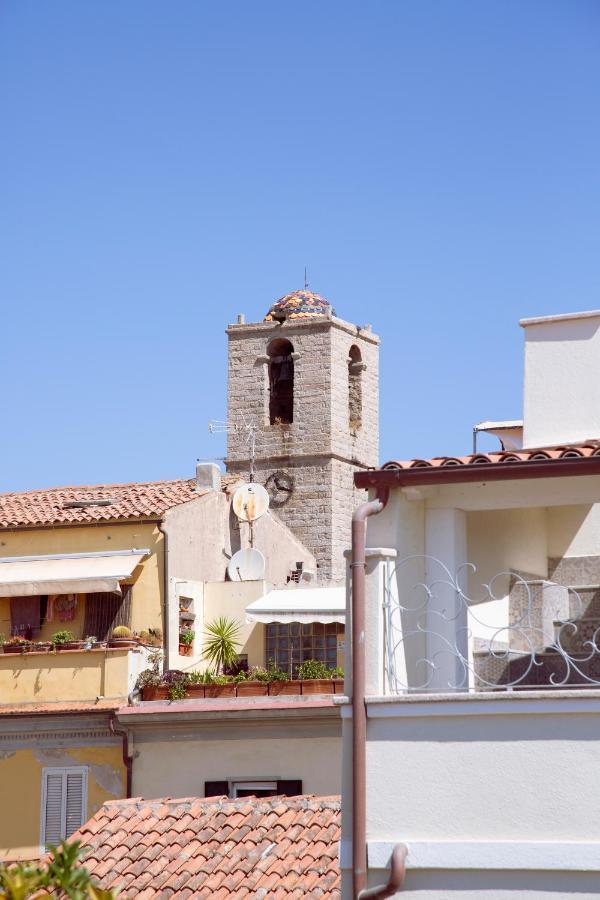 Reef Suites Olbia Ngoại thất bức ảnh