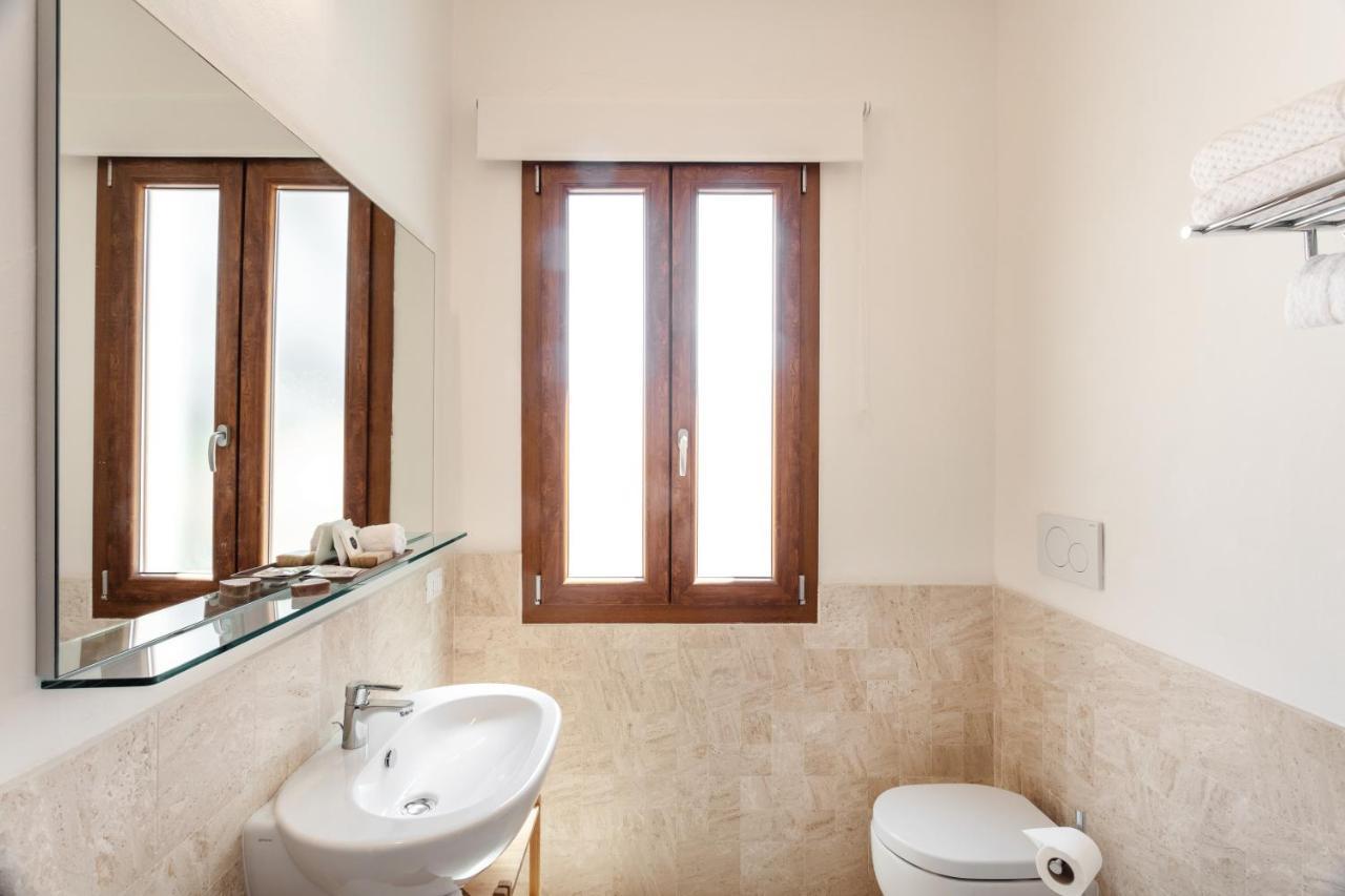 Reef Suites Olbia Ngoại thất bức ảnh