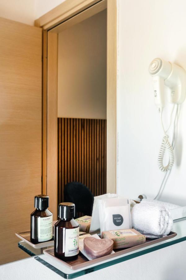 Reef Suites Olbia Ngoại thất bức ảnh