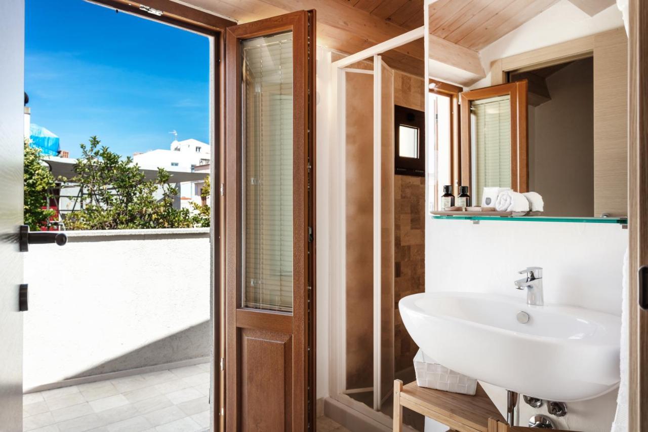 Reef Suites Olbia Ngoại thất bức ảnh