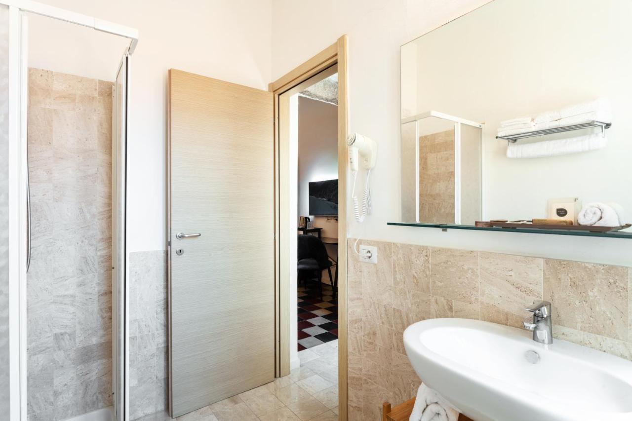 Reef Suites Olbia Ngoại thất bức ảnh