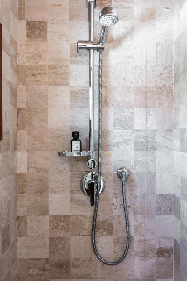 Reef Suites Olbia Ngoại thất bức ảnh